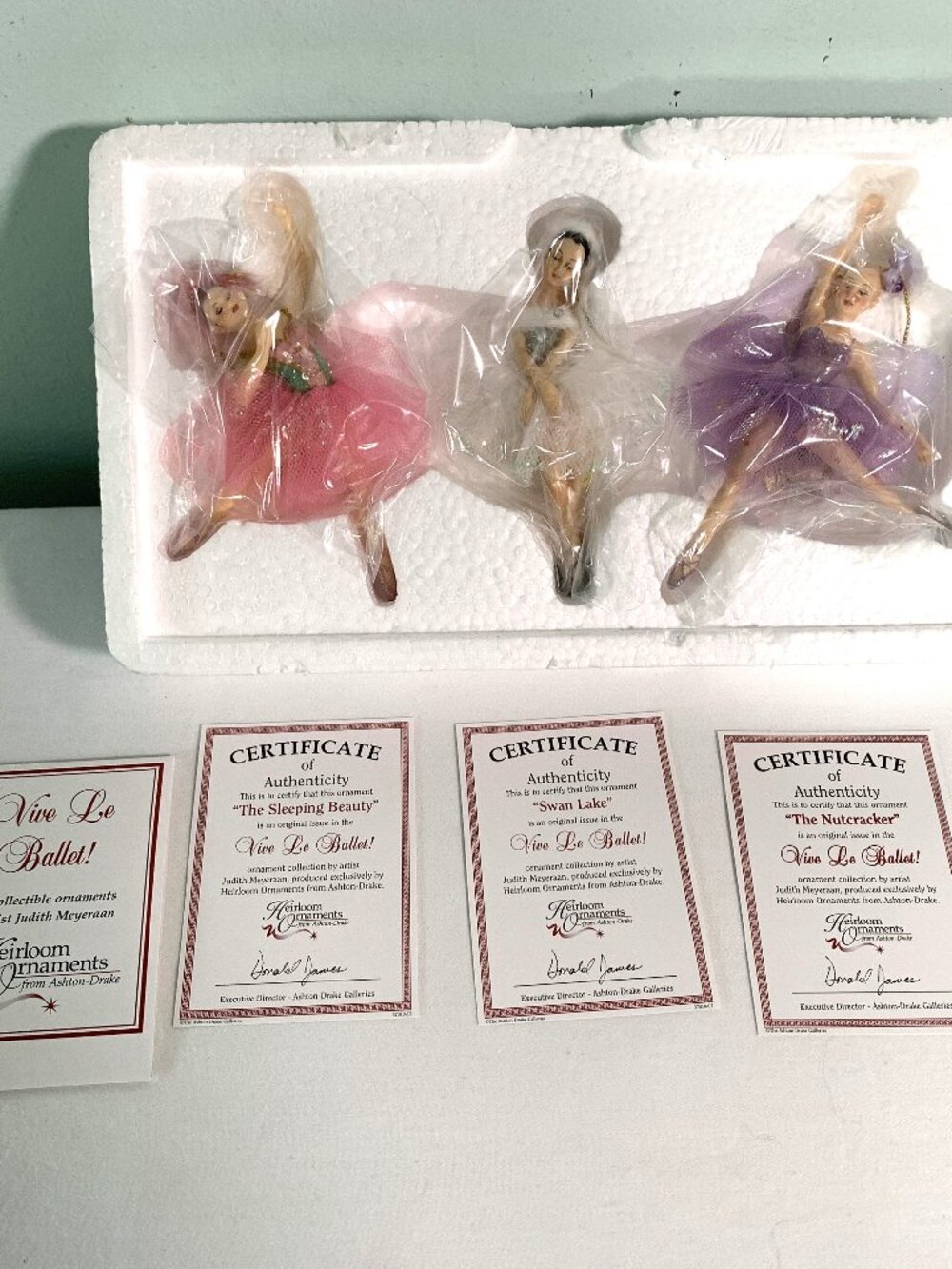Ashton Drake Heirloom Ornaments "Vive Le Ballet" Ballerina Set